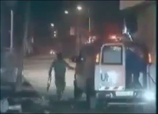 حماس تستخدم سيارة اسعاف الأمم المتحدة