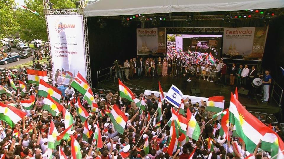 اعلام إسرائيل تزين احتفالية كولن الداعمة لاستقلال كردستان